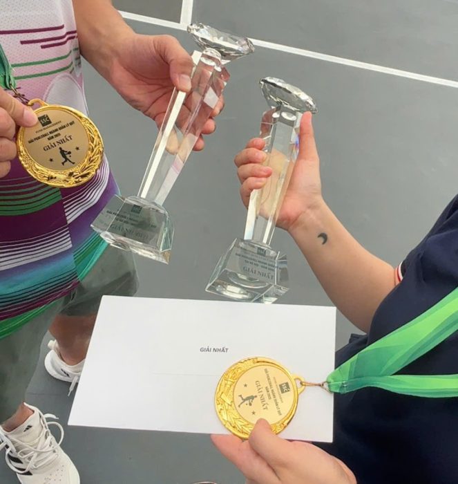 Đại Diện Pvi Am Nhận Cúp Vô địch Tại Giải Pickleball Ngành Quản Lý Quỹ 2025